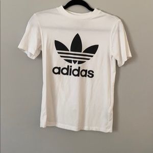 Adidas tshirt